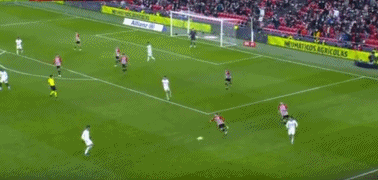 [中超]泽卡双响 山东泰山主场取胜