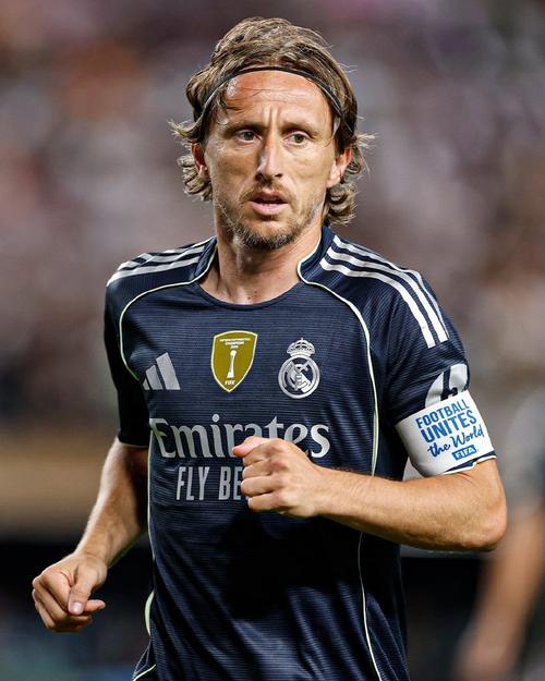 德天空：桑德兰将奥蓬达加入名单，但莱比锡不一定愿意出售